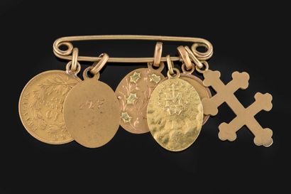 Lot de bijoux en or jaune (750 millièmes)....
