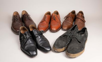 Ensemble de cinq paires de chaussures pour...