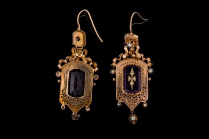 Paire de pendants d’oreilles anciennes en...