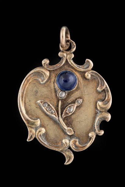 Yellow gold (585 thousandths / 14 k) pendant...