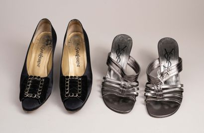 YVES SAINT LAURENT 
Paire de chaussures à...