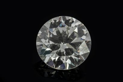Bague solitaire en platine (850 millièmes)...
