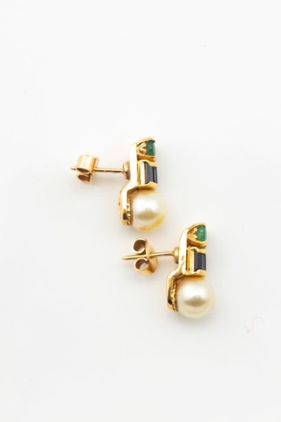 Paire de boucles d’oreilles en or jaune (750...