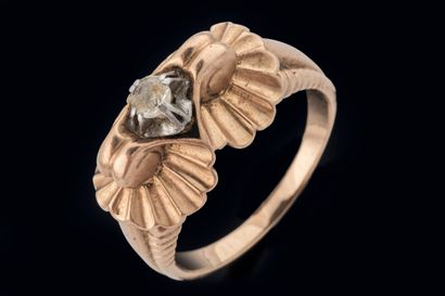 Imitation stone ring set in platinum (850...