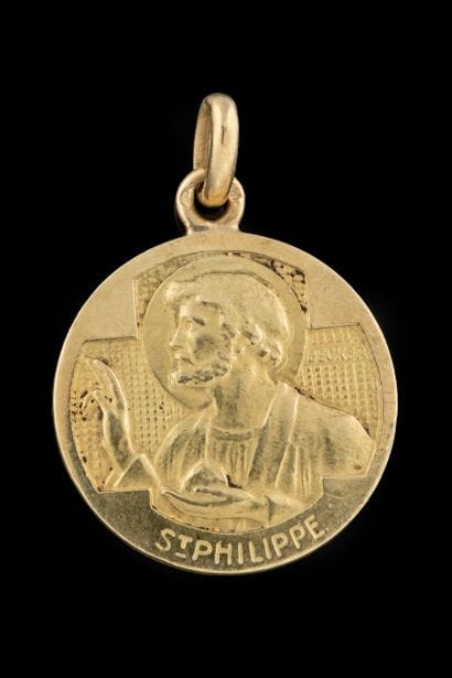 BECKER. Médaille Saint Philippe en or jaune...