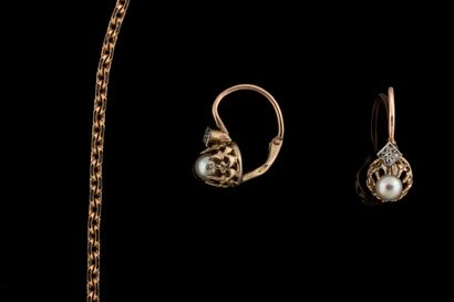 Lot de bijoux en or jaune (750 millièmes):...