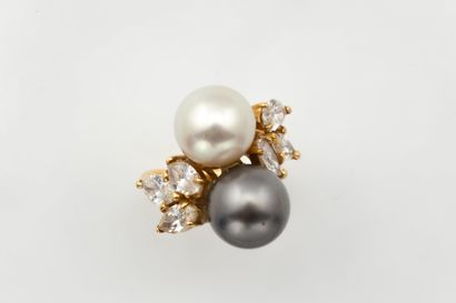 toi et moi ring set with a white cultured...