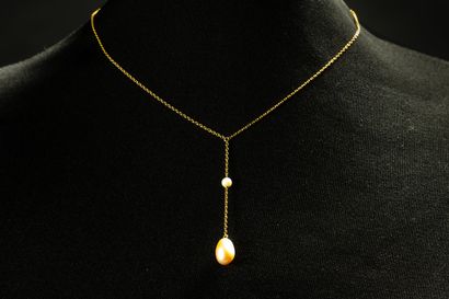 Collier cravate composé d’une chaîne forçat...