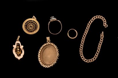 Lot de bijoux usés en or jaune (750 millièmes)...
