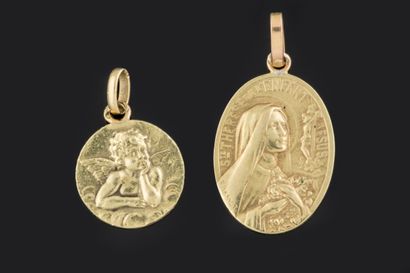 2 religious medals Sainte Thérèse de Lisieux...