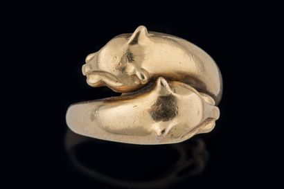 Yellow gold (750 thousandths) ring with two...