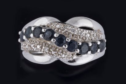Band ring in white gold (750 thousandths)...