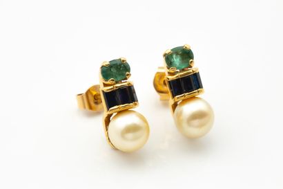 Paire de boucles d’oreilles en or jaune (750...