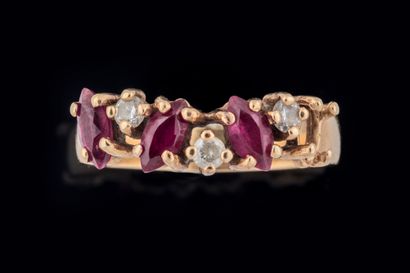 Half wedding band in yellow gold (750 thousandths)...