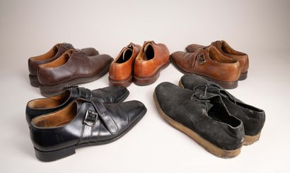 Ensemble de cinq paires de chaussures pour...