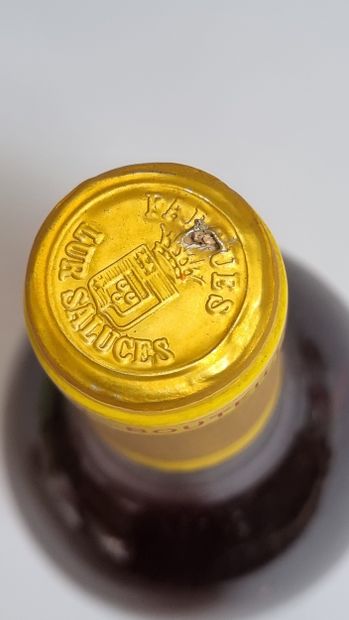 1 B CHATEAU DE FARGUES 1990 Sauternes (étiquette...