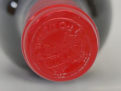 1 B PETRUS 1990 Pomerol (excellent level;...
