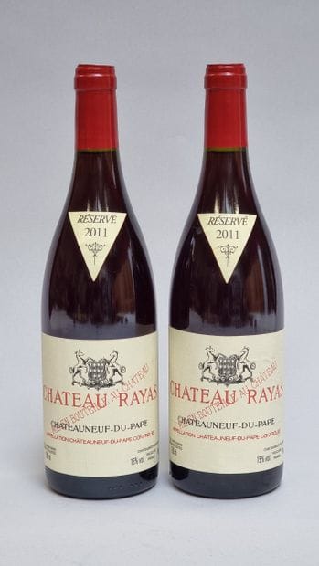 * 2 B CHATEAUNEUF-DU-PAPE Rouge 2011 Château...