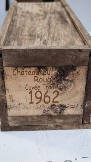 1 B CHATEAUNEUF-DU-PAPE Red (original wooden...