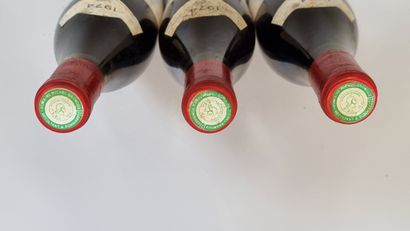 3 B CORTON-RENARDES (Grand Cru) 1974 Domaine...