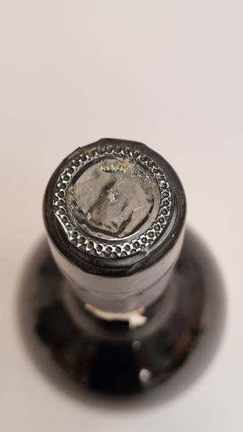 1 B PORTO COLHEITA 1966 Quinta do Noval (étiquette...
