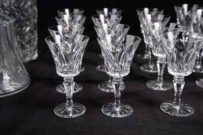 SAINT-LOUIS - Cut crystal set including:
-...