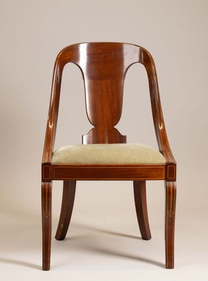Gondola chair in mahogany and molded mahogany...