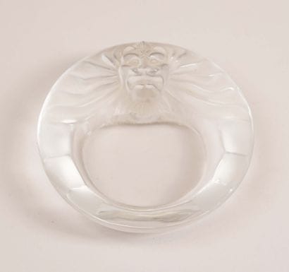 LALIQUE France
Molded pressed crystal trinket...