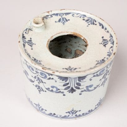CLERMONT-FERRAND, 18th century 
Earthenware...