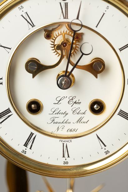 L'EPEE, Franklin Mint. Liberty Clock
Exemplaire...