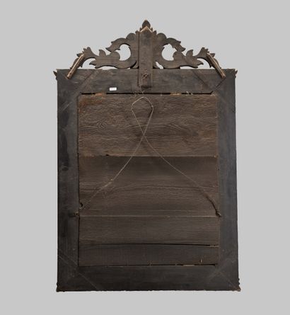 Venetian Glass Pediment Mirror

Second half...