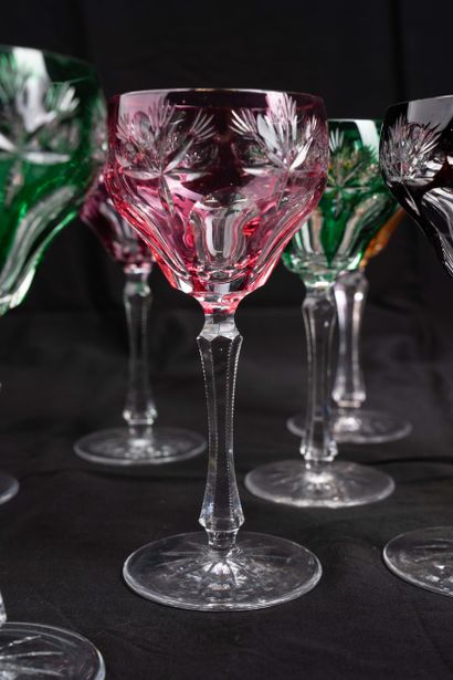 SAINT-LOUIS, a classic style 

Ten colorful...