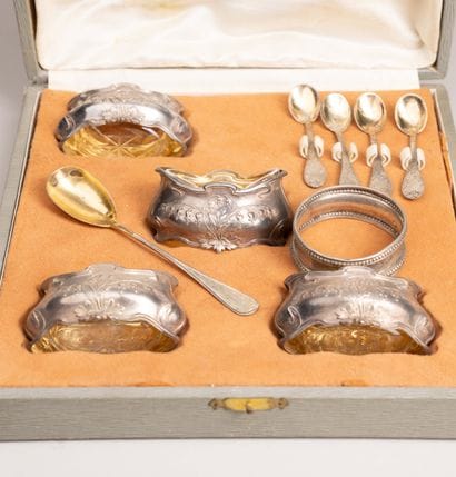 Four 950°/°° silver salt cellars with their...