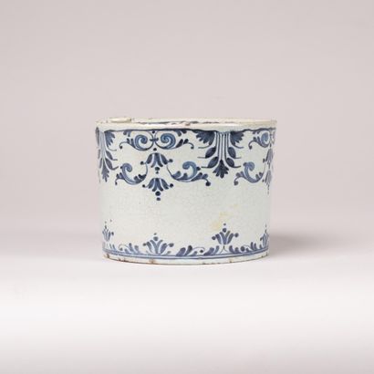 CLERMONT-FERRAND, 18th century 
Earthenware...