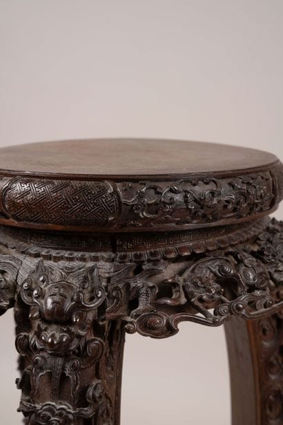 CHINA, late 19th century 
Carved wooden stool...
