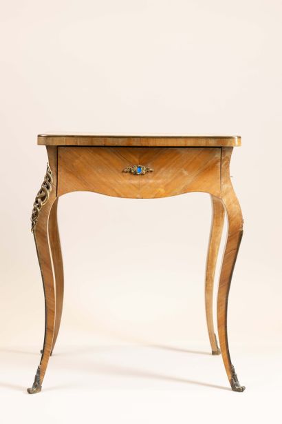 Louis XV-style dressing table made of wood...