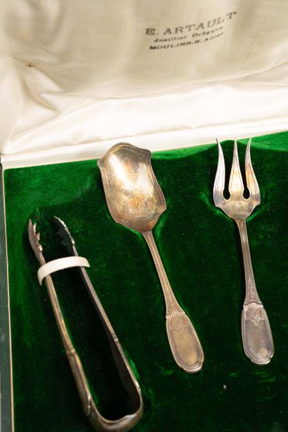 950°/°° silver set consisting of a sugar...