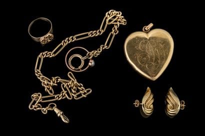 Set of yellow gold (750) jewelry with damage...
