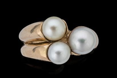 Ring featuring three white and yellow cultured...