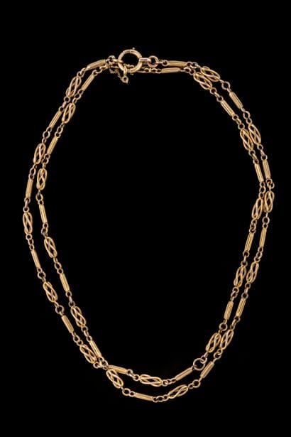 Long link necklace with yellow gold (750)...