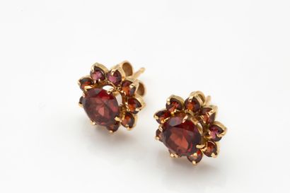 Parure boucles d’oreilles fleurs et pendentif...