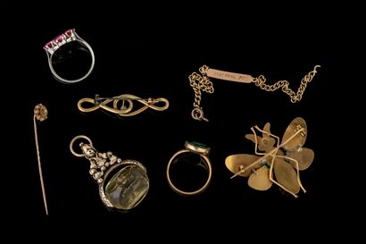 Set of worn jewelry with heavy scratches...
