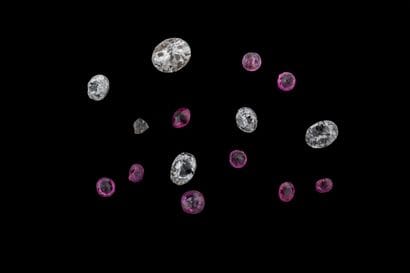 Lots of old-cut diamonds weighing a total...