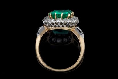 A jewelry ring known as a “Pompadour setting,”...