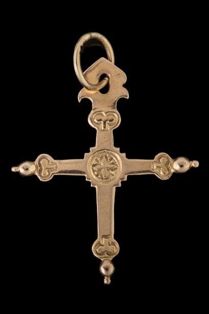 Croix jeannette : Croix jeannette surmontée...