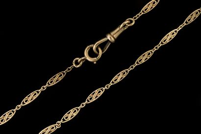 A gusset chain, also known as a “waist chain,”...