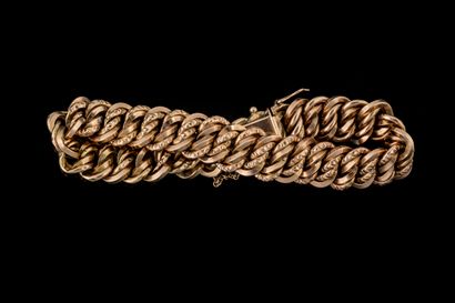 Yellow gold (750) American-link bracelet....