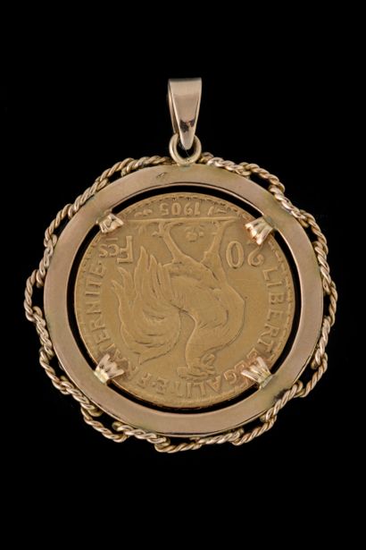 Marianne gold coin pendant / rooster on a...