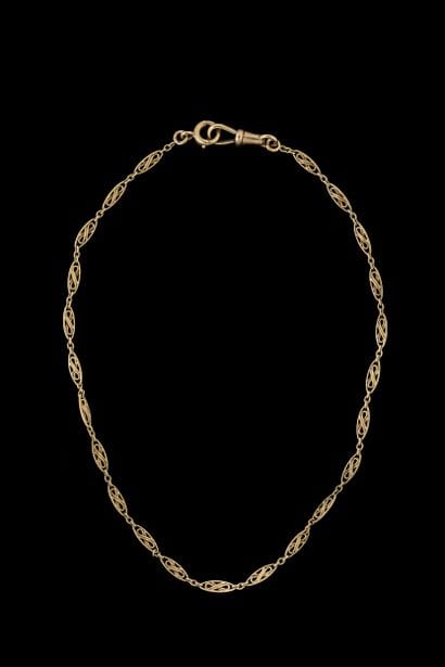 A gusset chain, also known as a “waist chain,”...