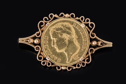 Centered brooch featuring a 40-franc Napoleon...